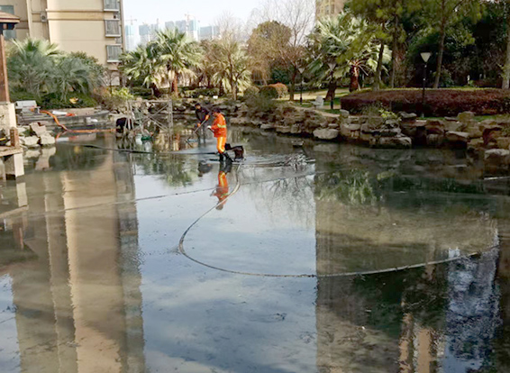台江景观池淤泥清理